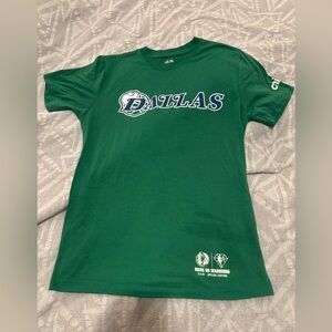 Dallas Mavericks NBA Adult Small Short Sleeve Shirt Green